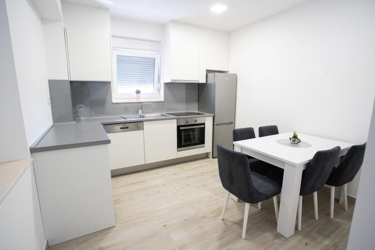 Apartmani Centar Ljubuški エクステリア 写真