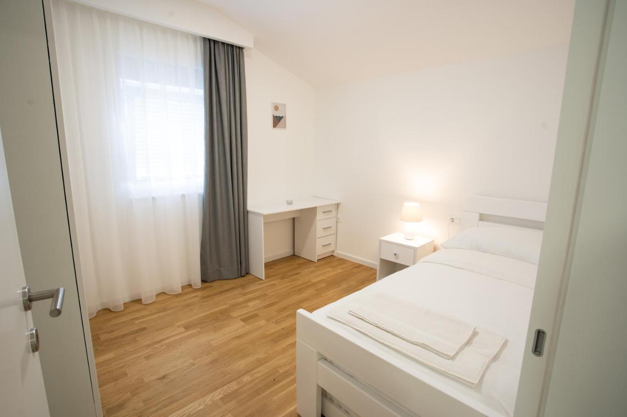 Apartmani Centar Ljubuški エクステリア 写真