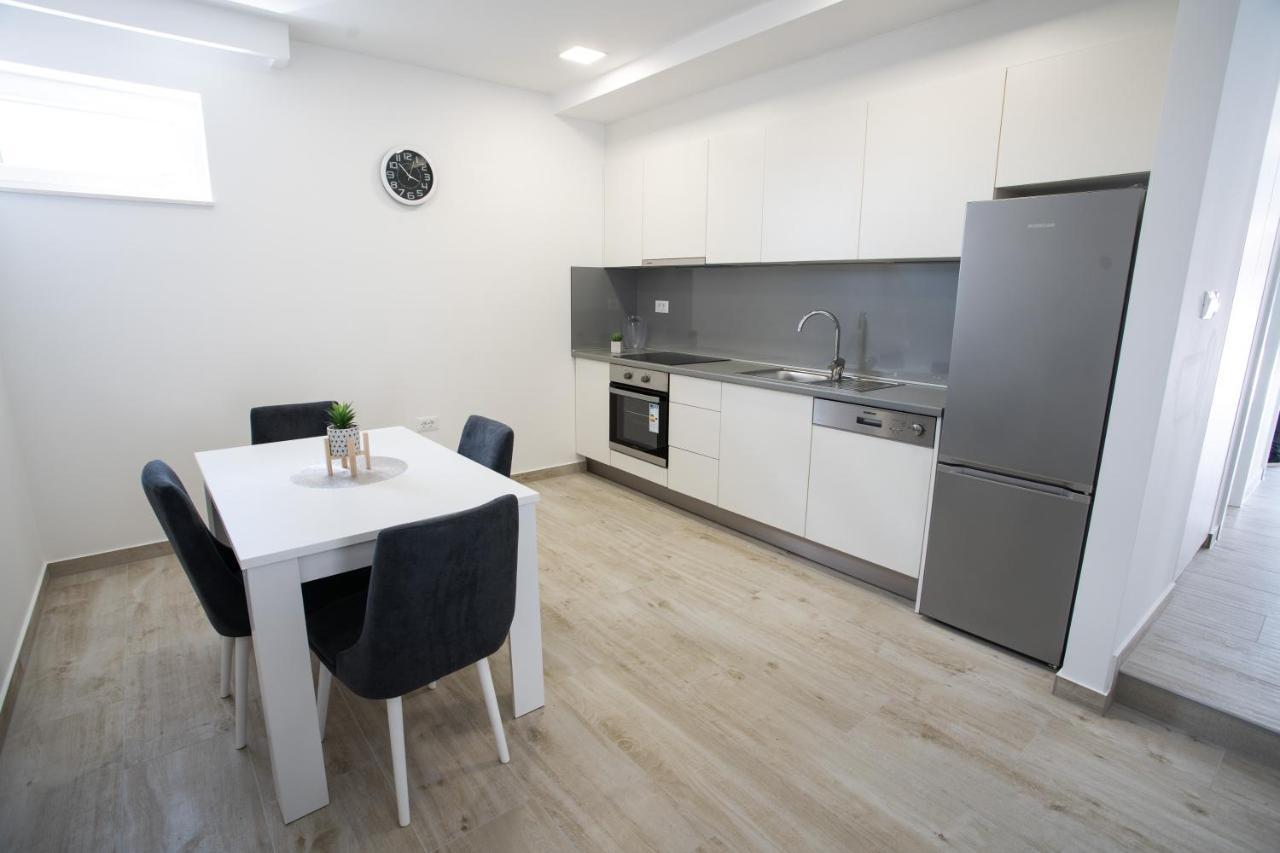 Apartmani Centar Ljubuški エクステリア 写真
