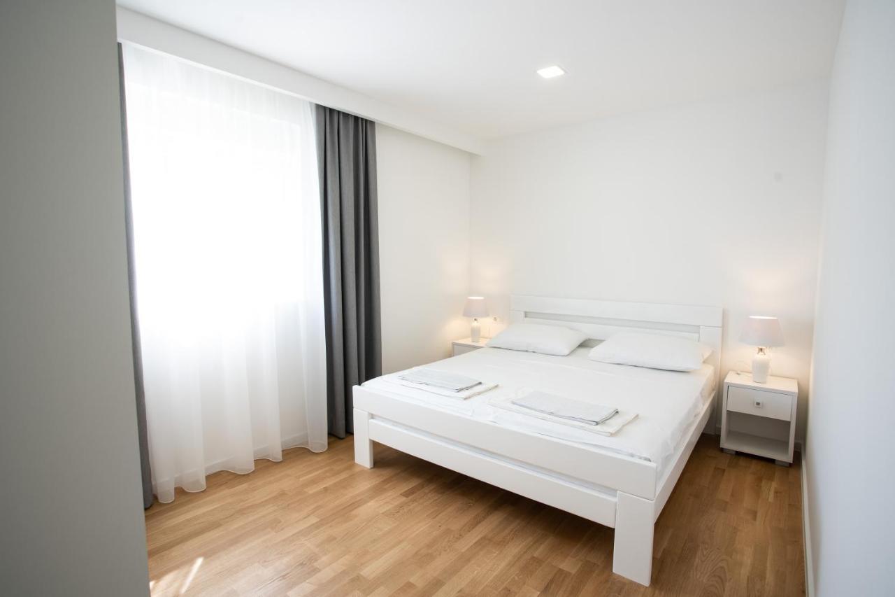 Apartmani Centar Ljubuški エクステリア 写真